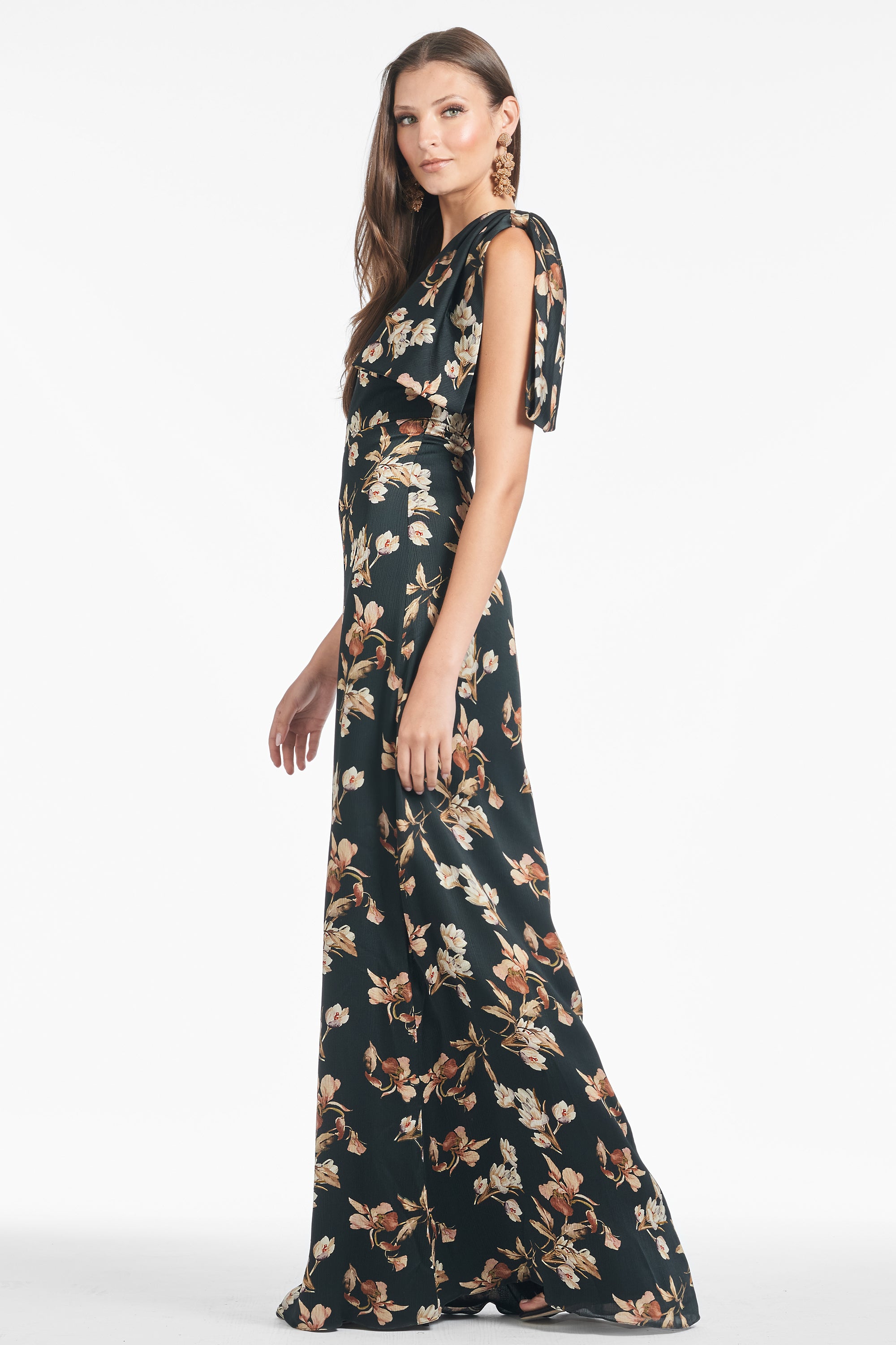 Chelsea Gown - Black Venetia Petal