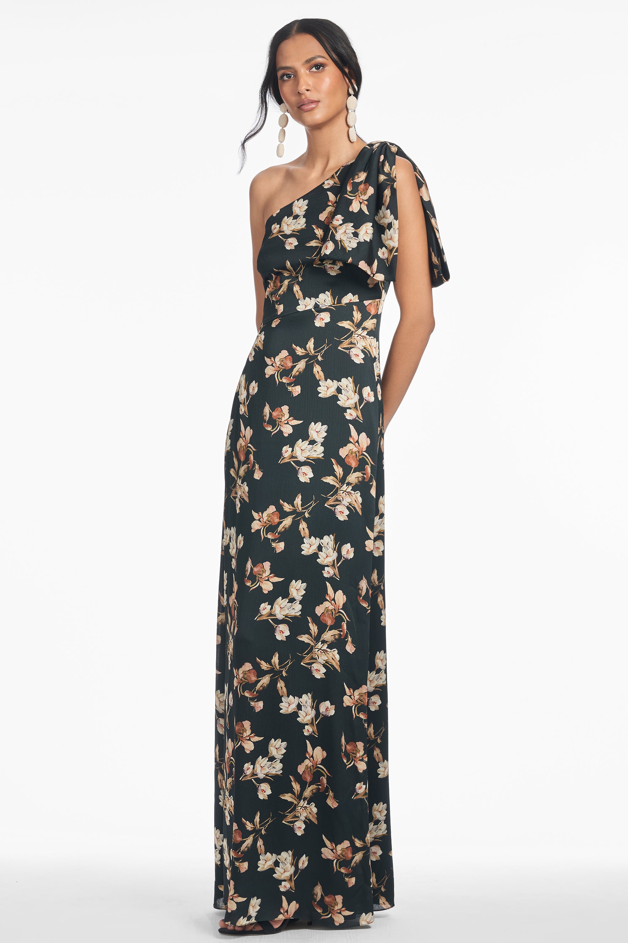 Chelsea Gown - Black Venetia Petal