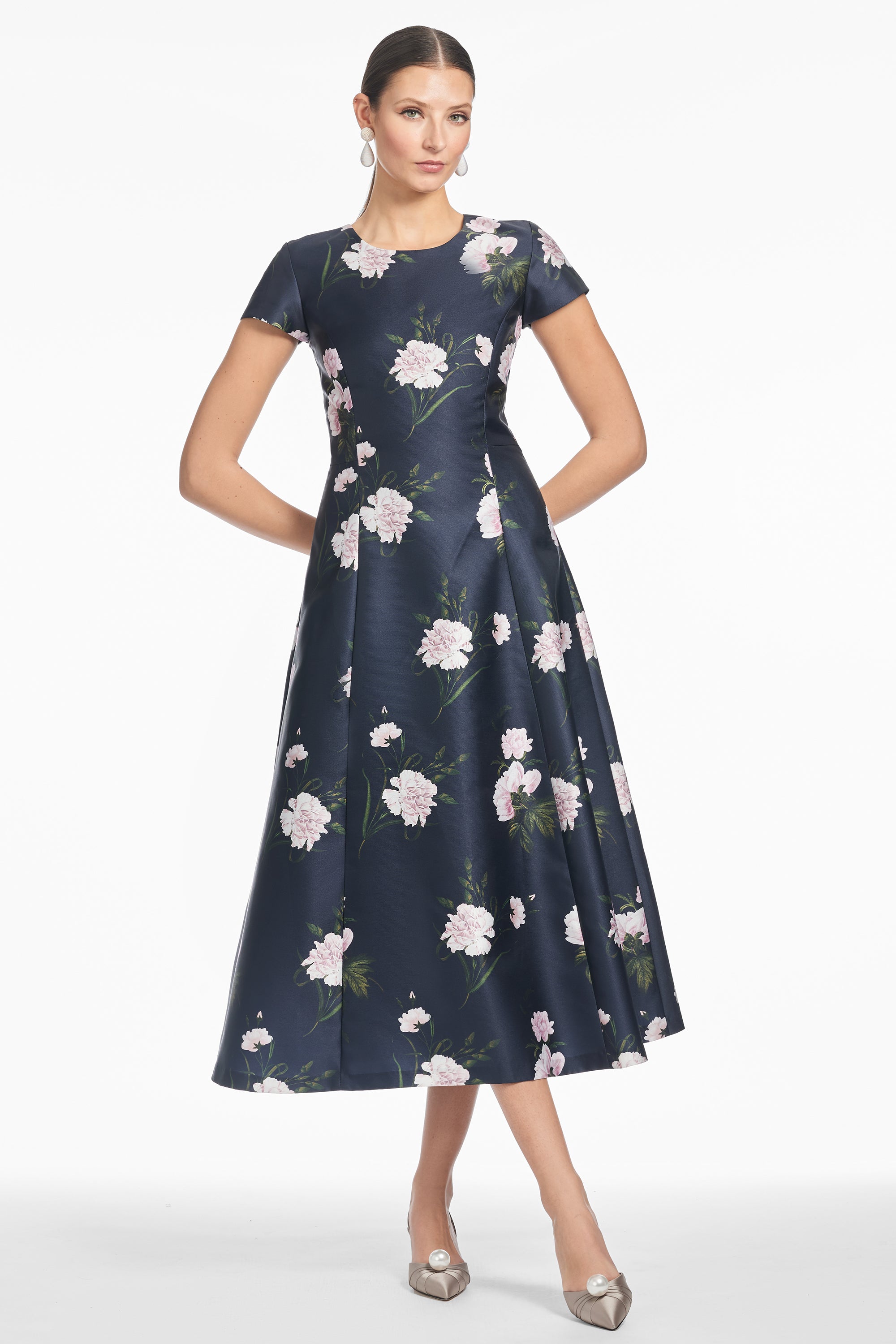 JACKIE DRESS - DARK MIDNIGHT CARNATIONS