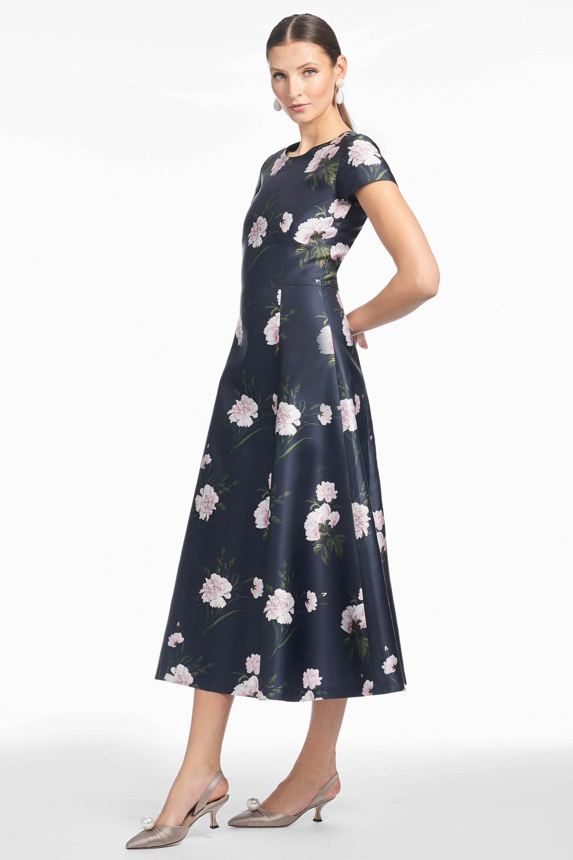 JACKIE DRESS - DARK MIDNIGHT CARNATIONS