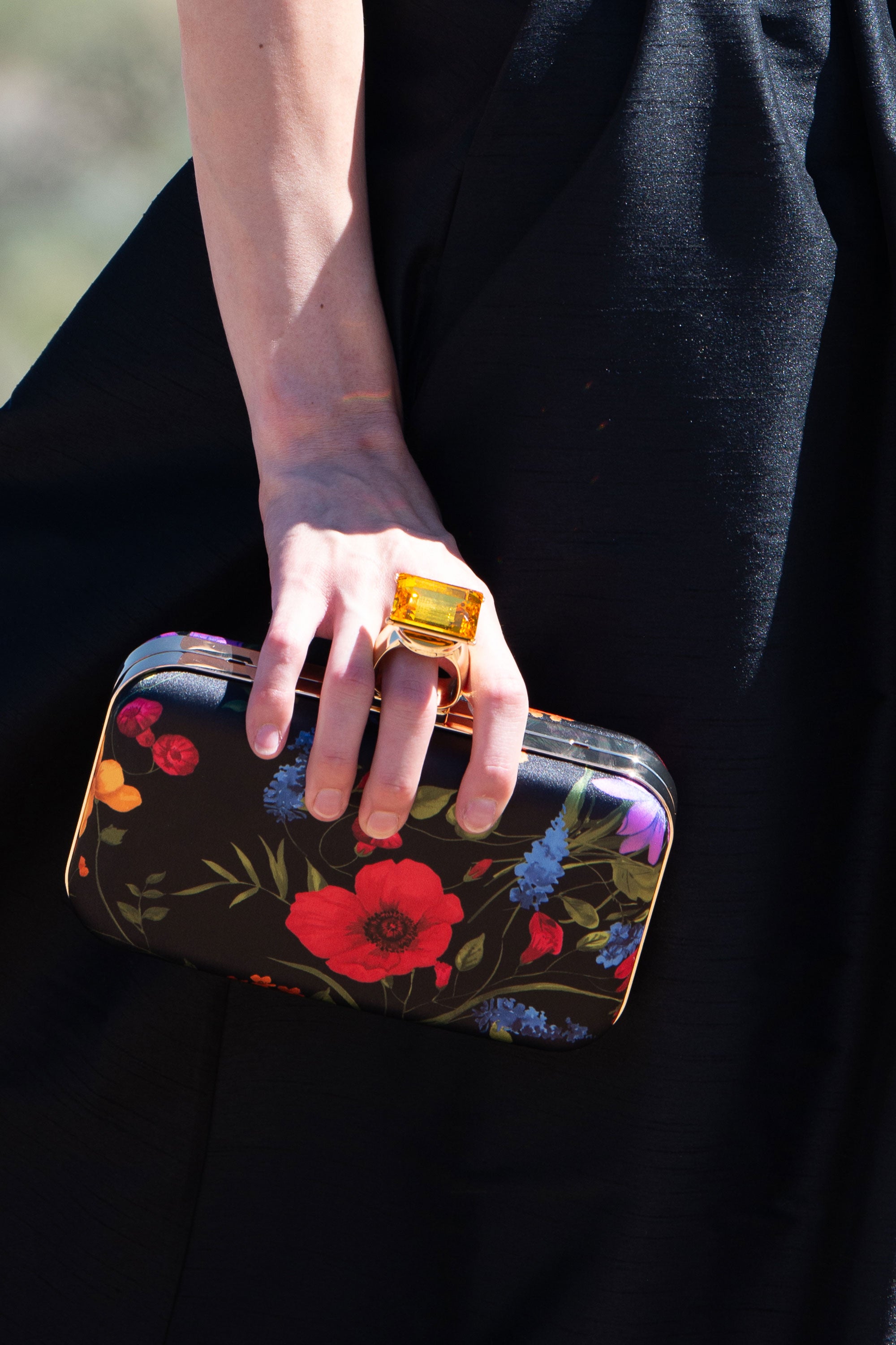 On the Rocks Clutch - Noir Wildflower