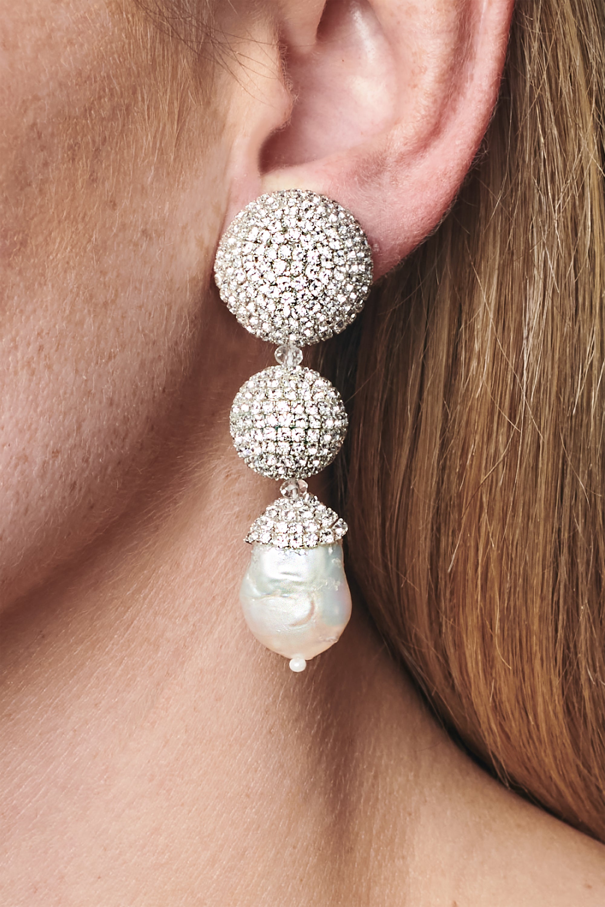 MARIBEL EARRINGS - CLEAR CRYSTALS/BAROQUE PEARL